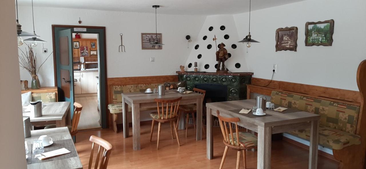 Alpenappartements Schwalbennestl ミッテンヴァルト エクステリア 写真