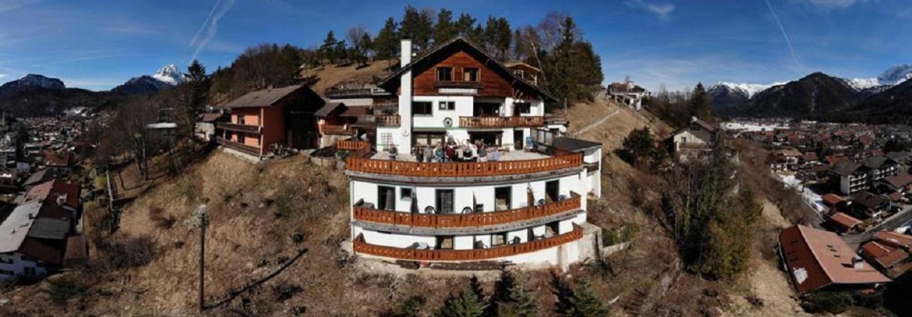 Alpenappartements Schwalbennestl ミッテンヴァルト エクステリア 写真