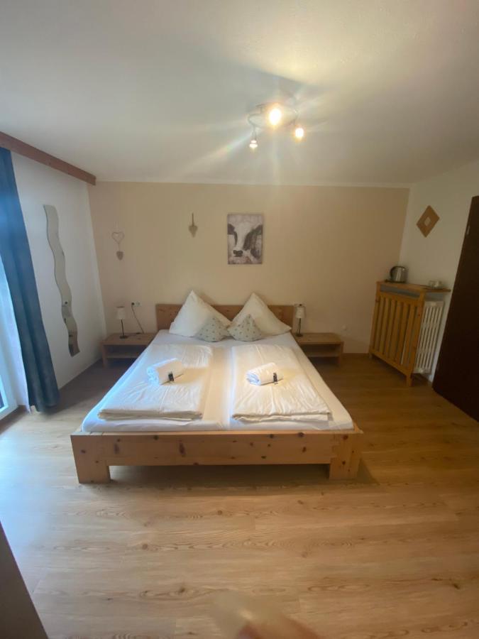 Alpenappartements Schwalbennestl ミッテンヴァルト エクステリア 写真