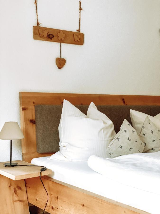 Alpenappartements Schwalbennestl ミッテンヴァルト エクステリア 写真