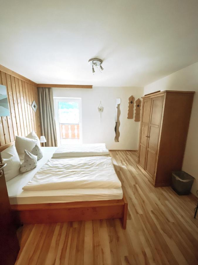Alpenappartements Schwalbennestl ミッテンヴァルト エクステリア 写真