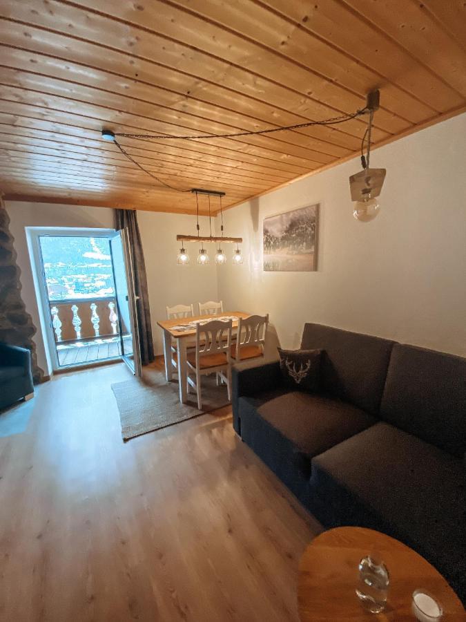Alpenappartements Schwalbennestl ミッテンヴァルト エクステリア 写真