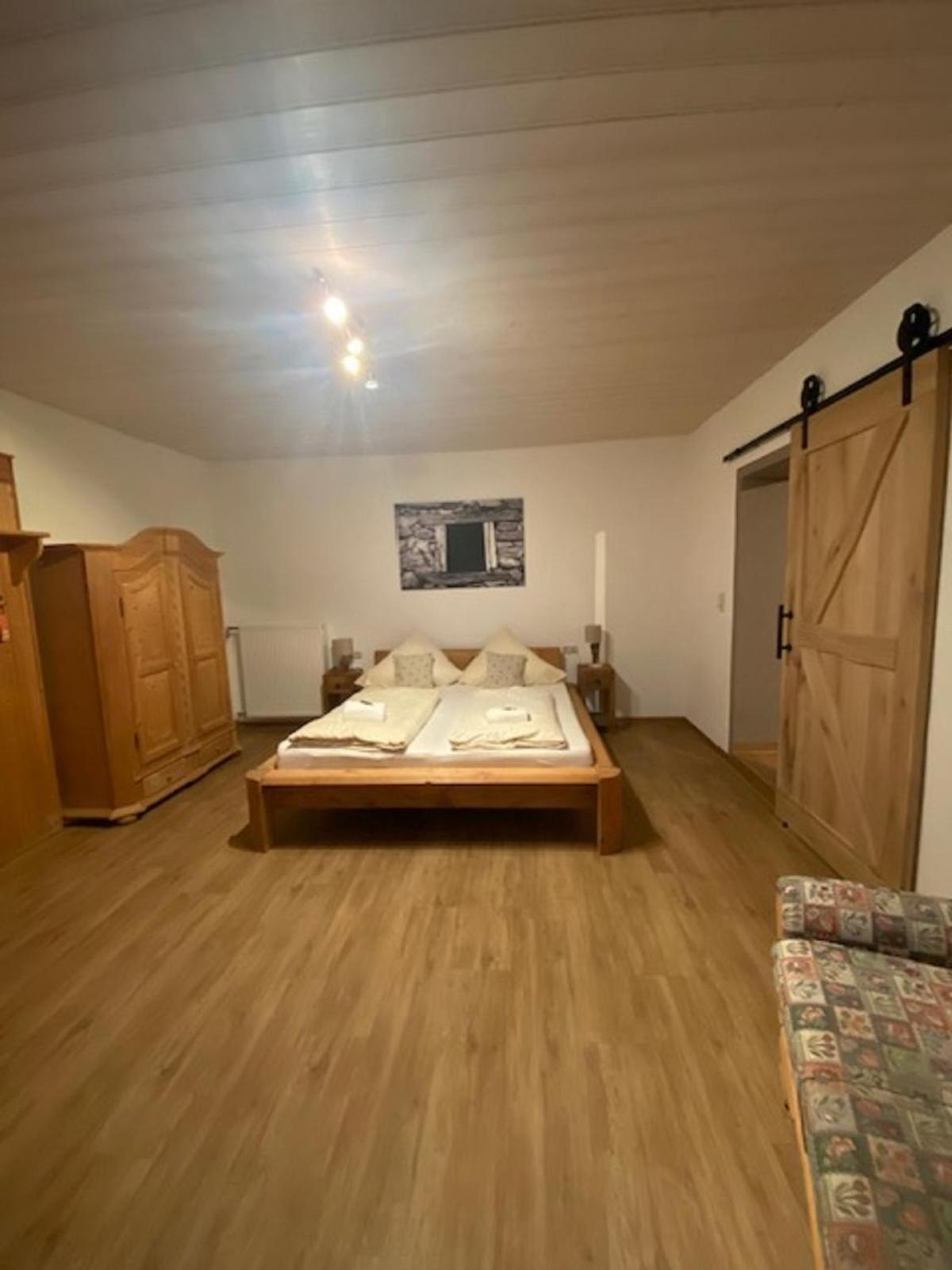 Alpenappartements Schwalbennestl ミッテンヴァルト エクステリア 写真